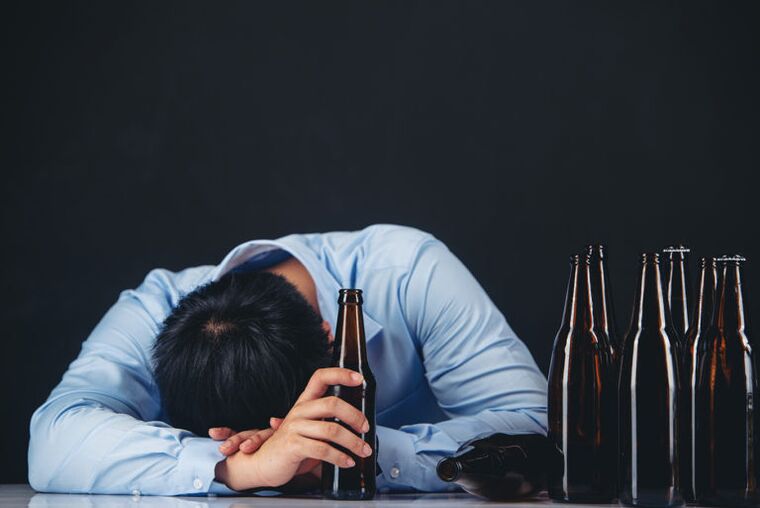 Schued vun Alkohol fir Männer